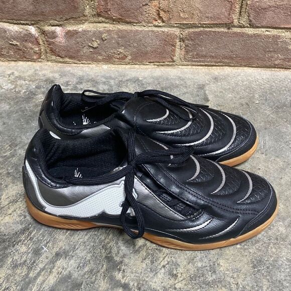 Puma Powercat 3.10 IT-M Black Soccer Sneaker Size 7 NEW - Picture 2 of 9